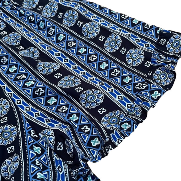 Blue and White Patterned Hollister Tank Romper With Crochet Waist Size M - Picture 5 of 8